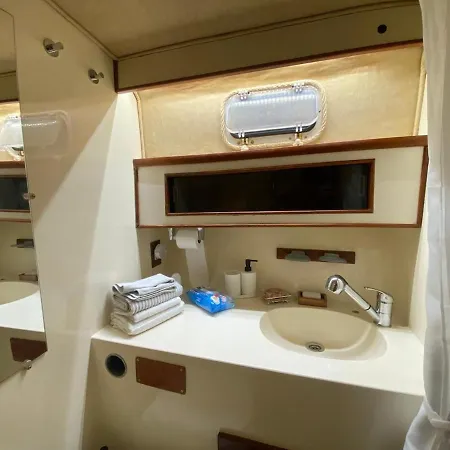 Boat Experience 船上ホテル