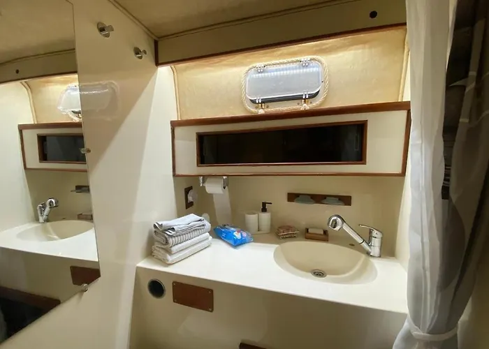 Boat Experience 船上ホテル